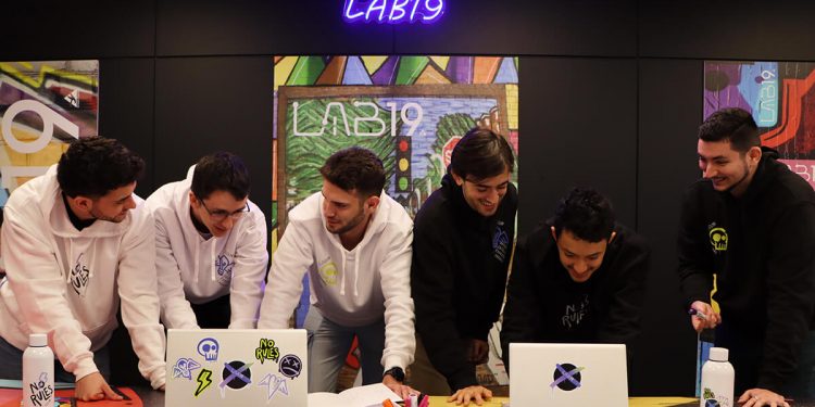 Grupo Fuertes LAB19