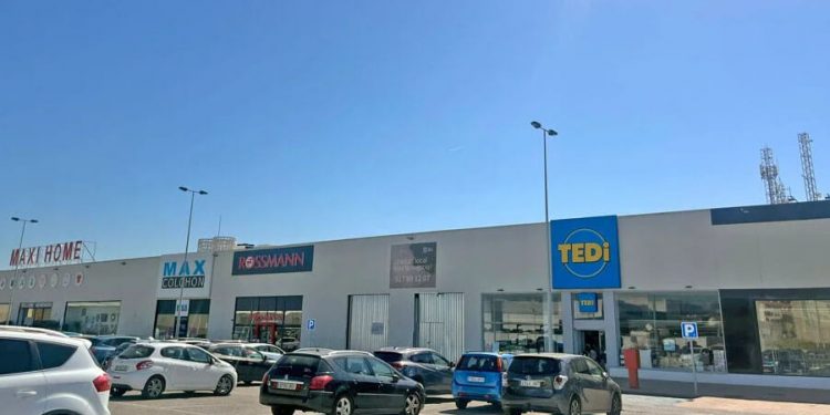 Guadacorte Retail Park