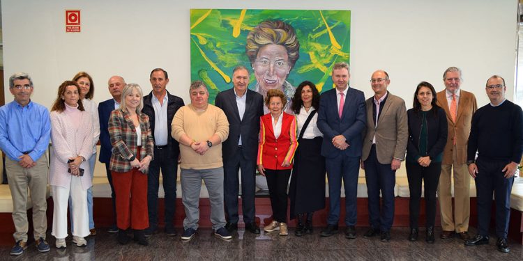 Gullon - Visita comisión de Industria del Senado