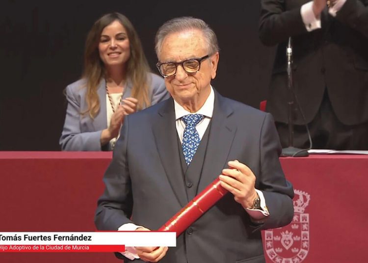 Tomas Fuertes, hijo adoptivo de la Ciudad de Murcia