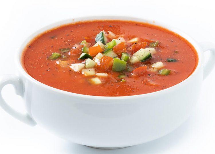 El 53,3% de los españoles compra gazpacho envasado. Fuente: NielsenIQ.