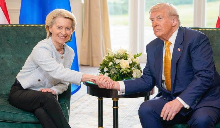 La presidenta de la Comisión Europea, Ursula von der Leyen, y el presidente estadounidense, Donald Trump. Fuente: Unión Europea