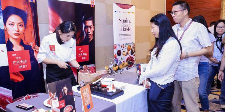 El valor de las exportaciones de jamones y paletas curadas a China ha crecido un 8,4% hasta julio. Fuente: Asici.