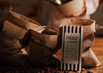 Chocolates Lacasa produce la primera tableta 100% española. Fuente: Chocolates Lacasa.