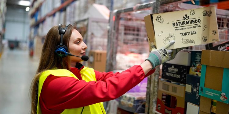 Dia fortalece su compromiso social en las comunidades en las que está presente. Fuente: Dia.