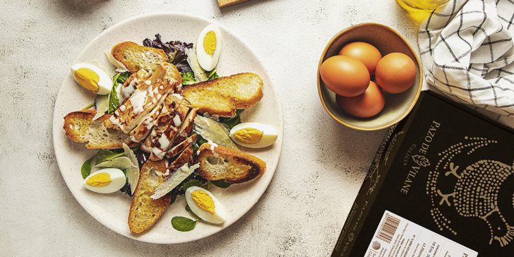 Pazo de Vilane impulsa la venta de huevos camperos de primera puesta. Fuente: Pazo de Vilane.