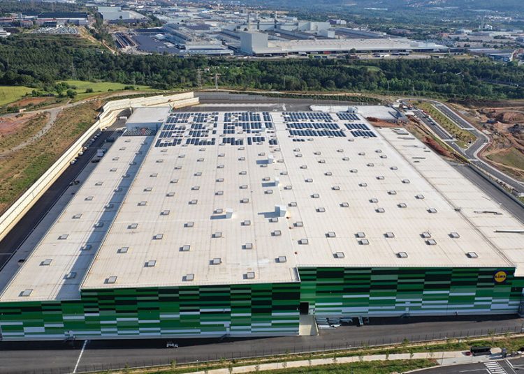 Comienza a operar la nueva plataforma logística de Lidl en Martorell tras una inversión de 140 millones. Fuente: Lidl.