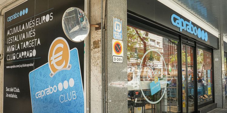 Caprabo mantiene su compromiso con las familias numerosas. Fuente: Caprabo.