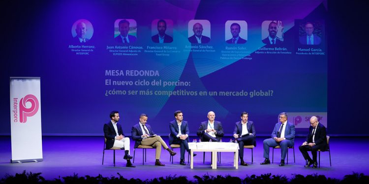 Expertos analizan en Murcia los desafíos del sector porcino. Fuente: Interporc.