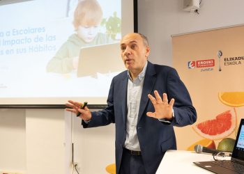 Presentación estudio uso de pantallas en menores. Fuente: Fundación Eroski.
