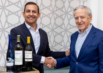 Javier Pijoan, de Zamora Company y Honorato López, de Bodega Godeval. Fuente: Zamora Company.