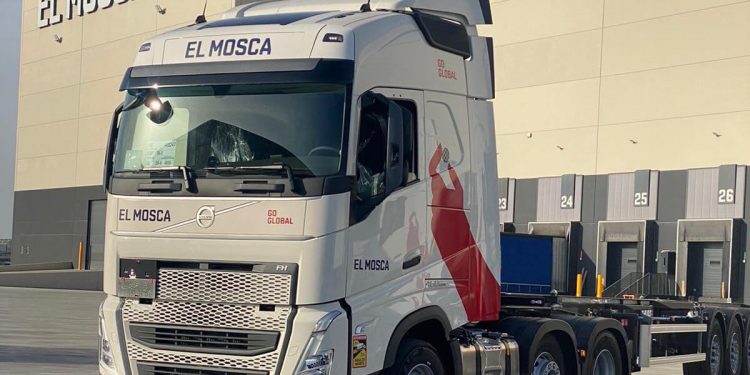 El Mosca Marítimo crea un nuevo servicio para transportar envíos alimentarios a los mercados americanos. Fuente: Logista.