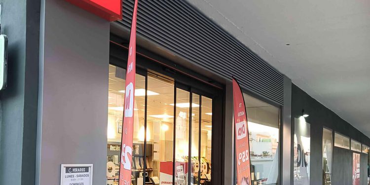 Nueva tienda de Dia en Tomares. Fuente: Dia.