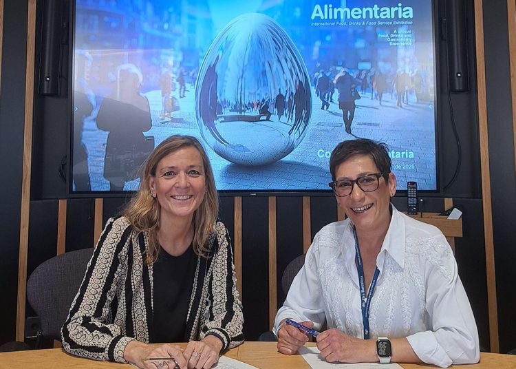 Pie de foto: de izqda. a dcha. Olga Martínez, presidenta de Produlce y Anna Canal, directora de Alimentaria. Fuente: Produlce.