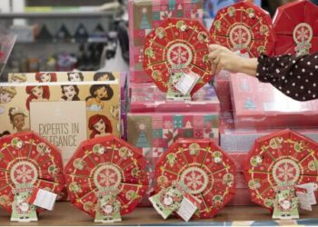 HiperDino apuesta por reforzar su gama de productos de cosmética y perfumería. Fuente: HiperDino.