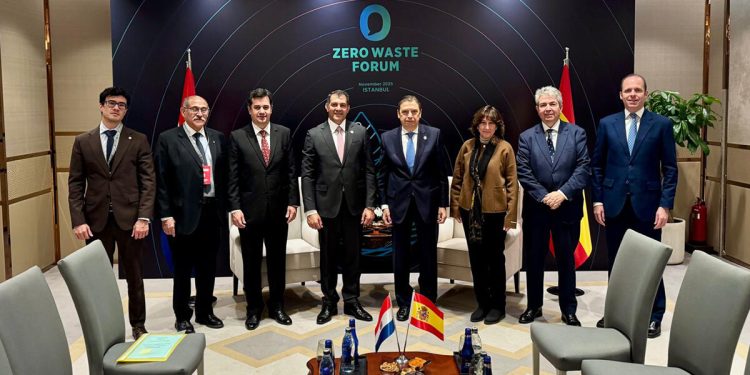 Planas pone en valor la ley española de lucha contra el desperdicio alimentario. Fuente: Ministerio de Agricultura.