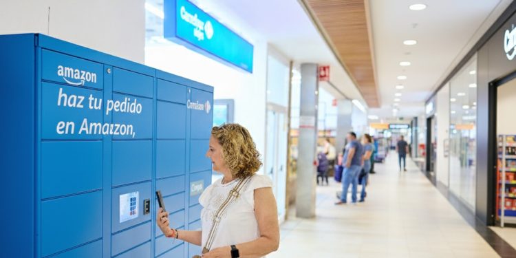 Carrefour instala taquillas de recogida de Amazon en sus establecimientos. Fuente: Carrefour.