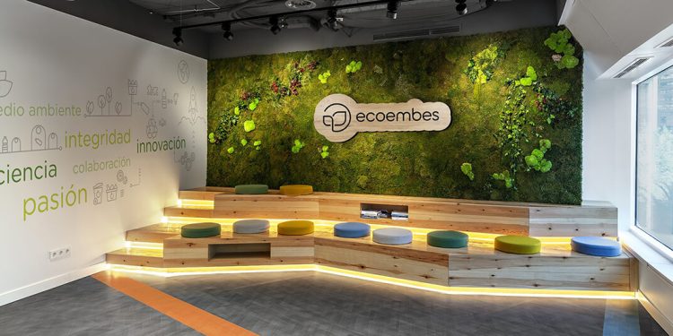 Un total de 24.000 clientes confían en Ecoembes para gestionar sus envases domésticos y comerciales. Fuente: Ecoembes.