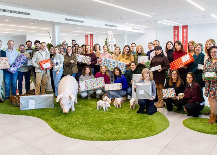 Grupo Tello se suma, un año más, a El Árbol de los Sueños de CaixaBank. Fuente: Grupo Tello.