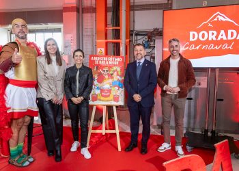 Dorada presenta su edición especial de carnaval. Fuente: Compañía Cervecera de Canarias