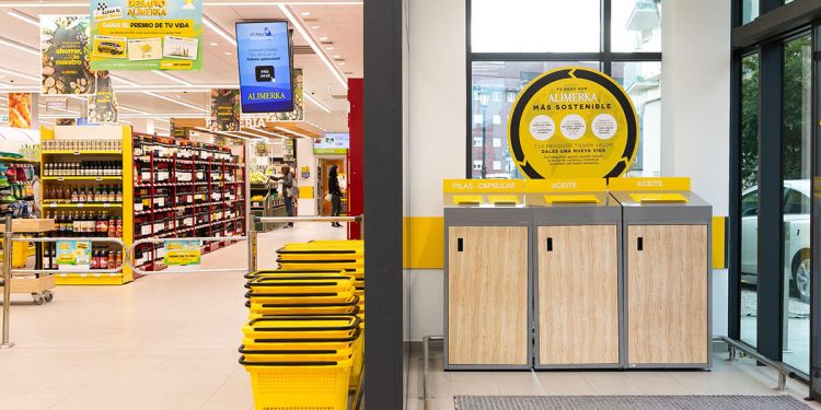 Alimerka avanza en la instalación de islas de reciclaje en sus supermercados. Fuente: Alimerka.