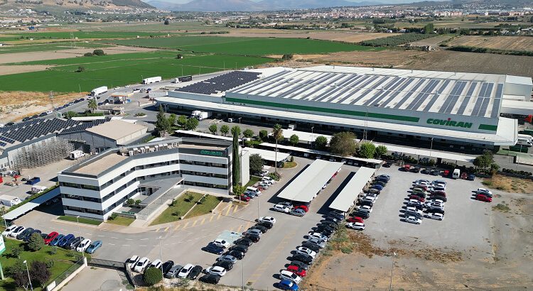 Covirán avanza en la implantación de energía renovable en sus plataformas logísticas. Fuente: Covirán.