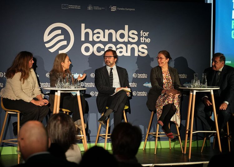 OPAGAC, presentación "Hands for the Ocean". Fuente: OPAGAC.