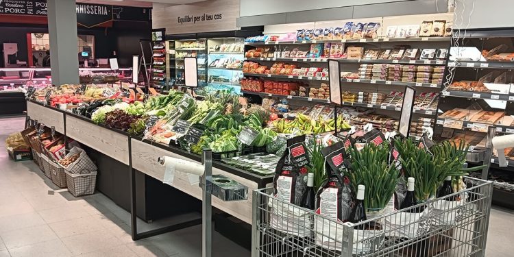 Transgourmet inaugura el primer supermercado Spar fruto del acuerdo con Grupo Llobet. Fuente: Transgourmet.