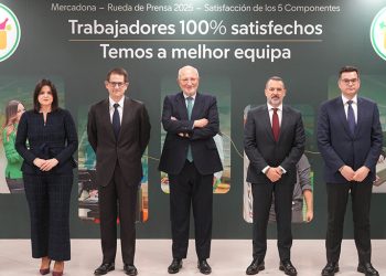 Juan Roig y miembros del comité de dirección de Mercadona. Fuente: Mercadona.