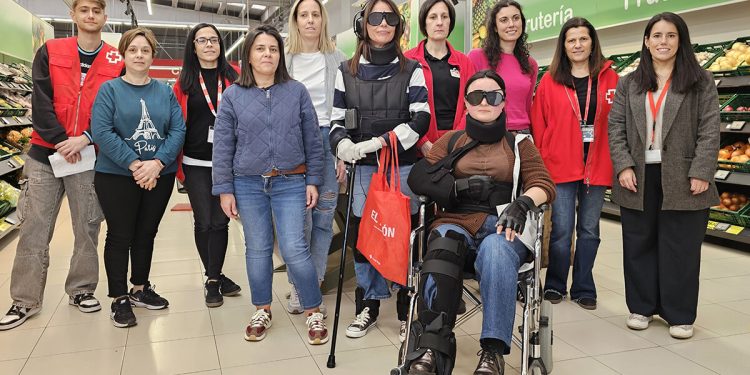 Vegalsa-Eroski sigue implementando un modelo de supermercado inclusivo para las personas mayores. Fuente: Vegalsa-Eroski.