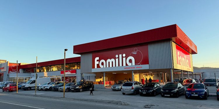 La distribución alimentaria se suma a al apagón mundial para concienciar sobre el cambio climático. Fuente: Vegalsa-Eroski.