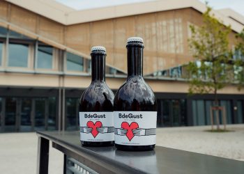 Corporación Hijos de Rivera invierte en la cervecera con impacto social BdeGust. Fuente: Corporación Hijos de Rivera.