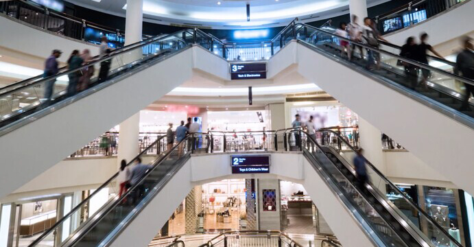 Los centros comerciales aumentan la afluencia un 5,1% en marzo. Fuente: Sensormatic Solutions.