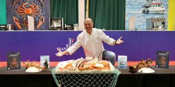 Íñigo Urrechu muestra la enorme versatilidad de los mariscos noruegos. Fuente: Mar de Noruega.