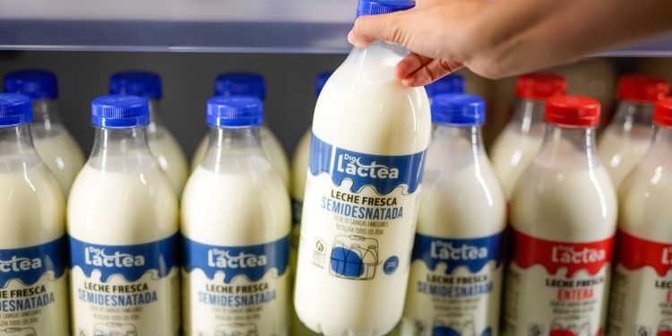 Dia destina 180 millones a la compra de leche de origen 100% nacional. Fuente: Dia.
