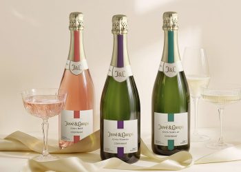 Juvé & Camps recupera una de sus colecciones más emblemáticas: Cinta. Fuente: Juvé & Camps.