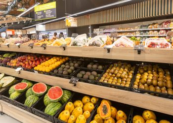 Parque Comercial Adeje Shopping de HiperDino. Fuente: HiperDino.