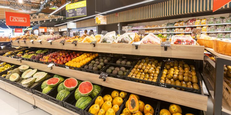 Parque Comercial Adeje Shopping de HiperDino. Fuente: HiperDino.