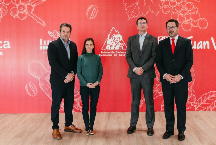 Juan David Vélez, Camila Escobar, Germán Bahamón y Pedro Bouza. Fuente: Juan Valdez y Grupo Lux Internacional.