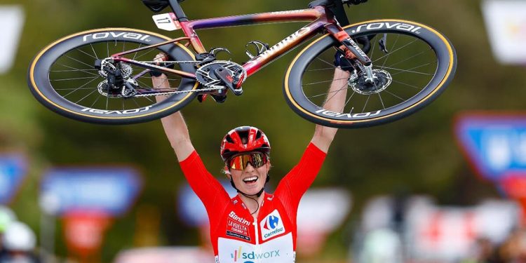 La Vuelta Femenina by Carrefour.es. Fuente: Carrefour.