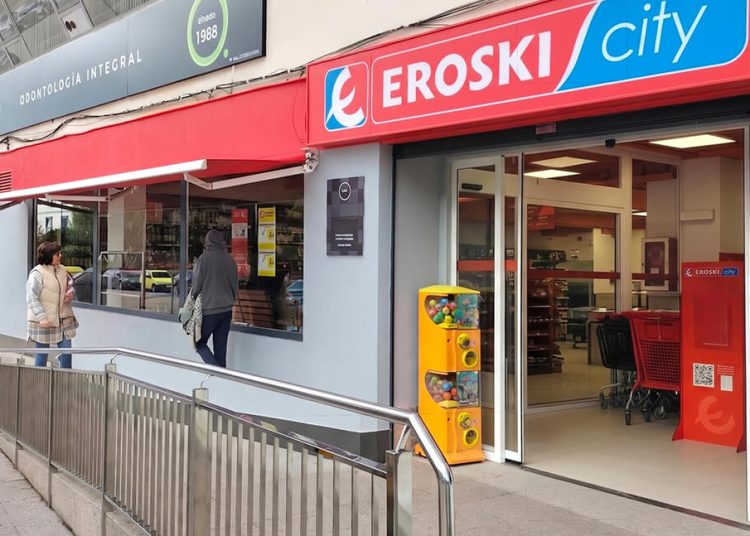 Vegalsa-Eroski estrena un supermercado franquiciado en Pontevedra. Fuente: Vegalsa-Eroski.