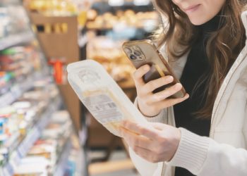 Consumidores, agricultores y organizaciones ecologistas piden transparencia en el etiquetado de alimentos en la UE. Fuente: CECU.