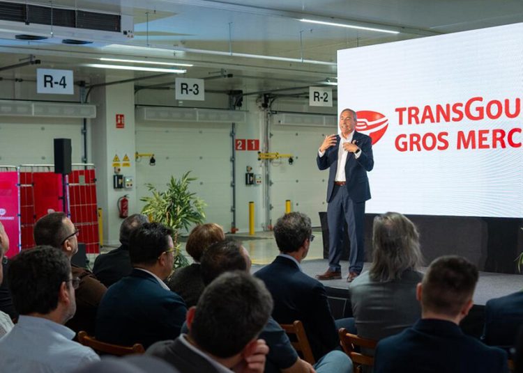 Lluís Labairu, director general de Transgourmet durante la Inauguracion en Mercabarna. Fuente: Transgourmet.