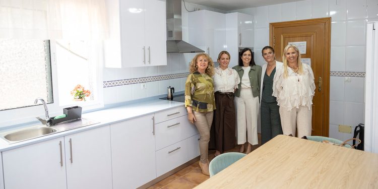Nuevo salón comedor Casa Hogar para familiares de menores con leucemia de la Fundación Alejandro Da Silva. Fuente: Fundación DinoSol.