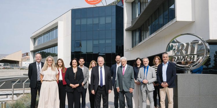 Comité de Dirección de Frit Ravich junto a Jordi Hereu. Fuente: Frit Ravich.