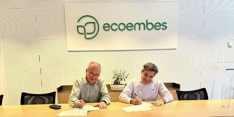 Ecoembes firma un acuerdo de colaboración con el Gremi de Recuperació de Catalunya. Fuente: Ecoembes.