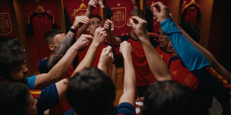 Fotograma del nuevo spot de El Pozo Alimentación con la Selección Española. Fuente: El Pozo Alimentación.