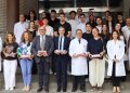 Imagen de los participantes del programa formativo UMU Business Talent 2026, junto a Tomás Fuertes, presidente de Grupo Fuertes, y el rector de la UMU, Samuel Baixauli. Fuente: Grupo Fuertes.