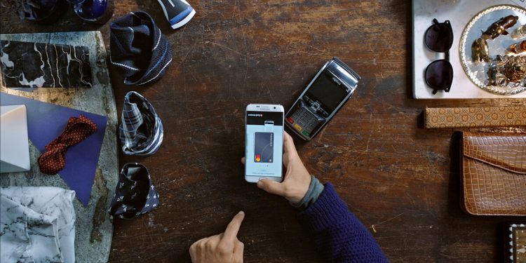 La mitad de los españoles ya utiliza el móvil para pagar en comercios. Fuente: Mastercard.