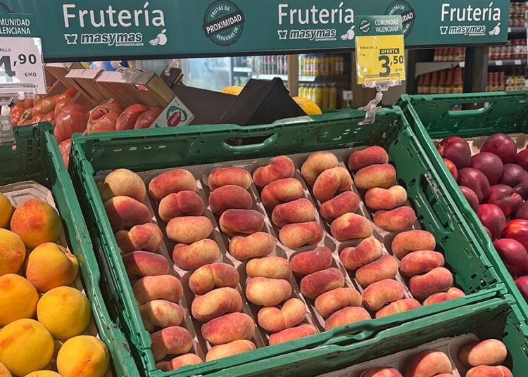 Masymas Supermercados (Juan Fornés Fornés) aumenta un 12% la compra de fruta de verano a productores valencianos. Fuente: masymas supermercados.